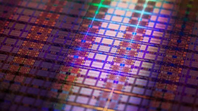 Smallest Transistor Built with 1-Nanometre Carbon Nanotube Gate